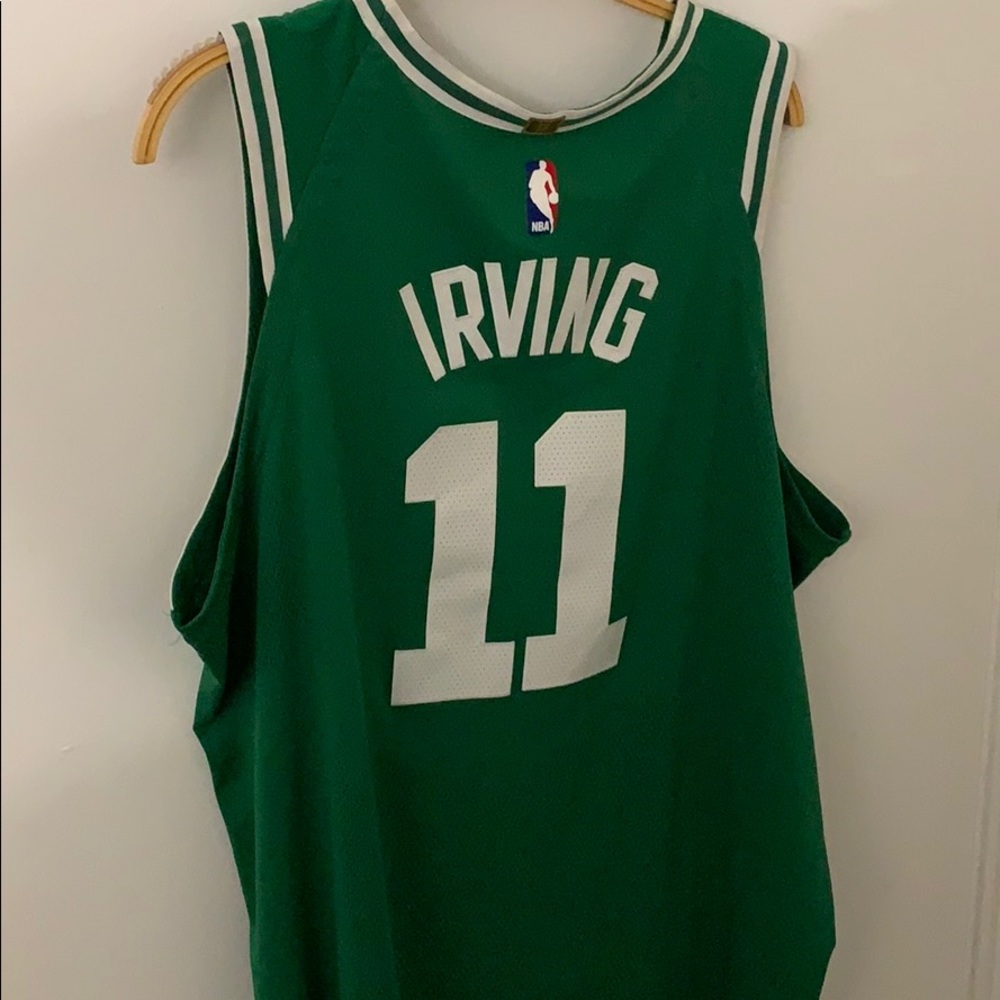 Celtics Jersey Kyrie Irving 11 - Picture 4 of 6